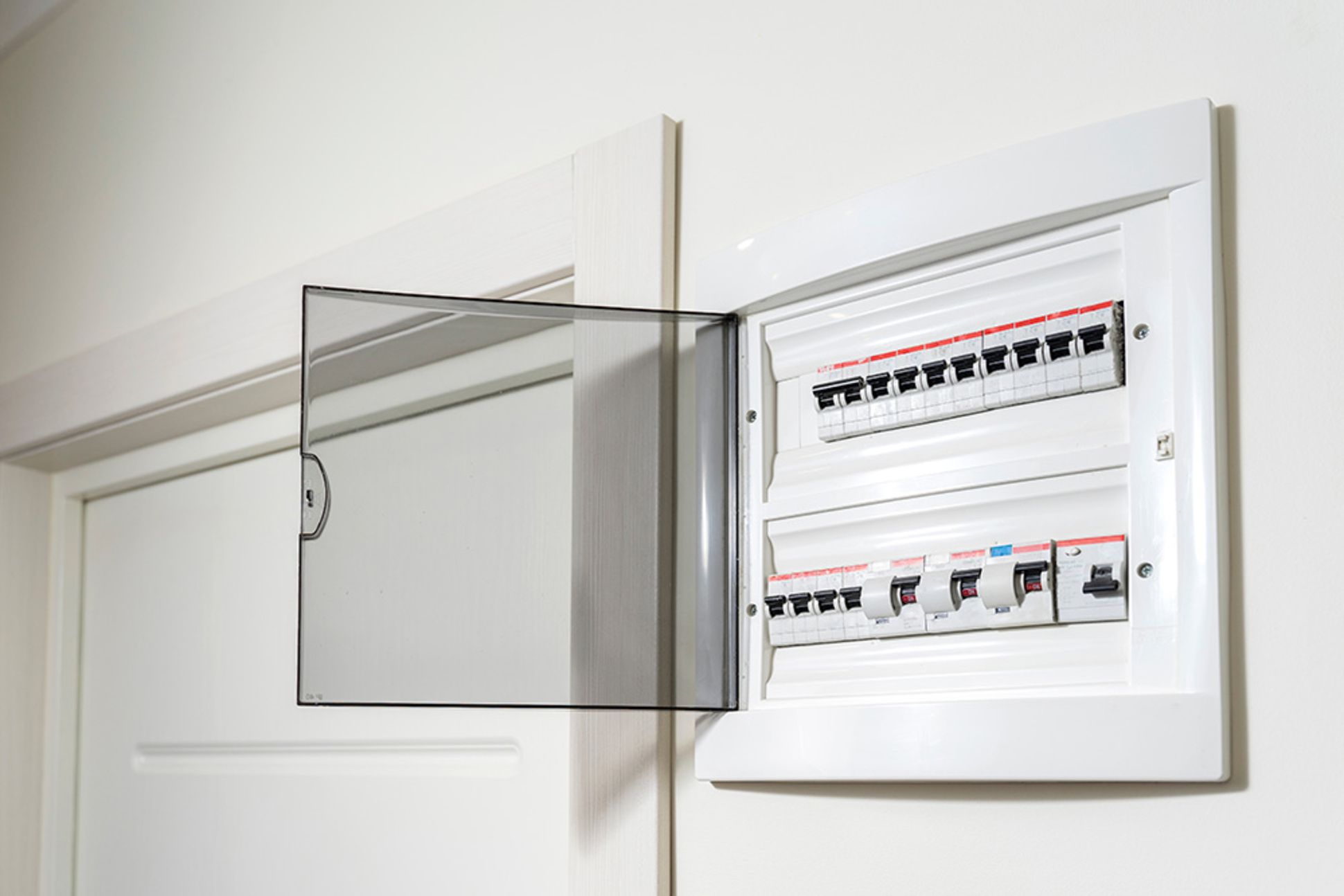Über&shy;spannungs&shy;schutz bei Elektrotechnik Wohlrab in Eschenbach