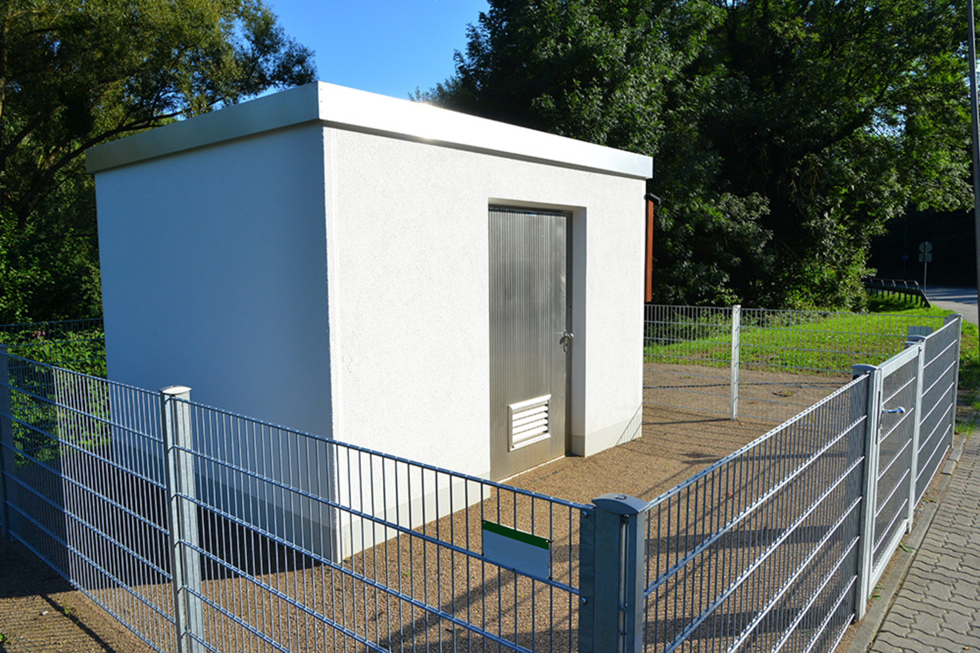 Trafo&shy;stationen bei Elektrotechnik Wohlrab in Eschenbach